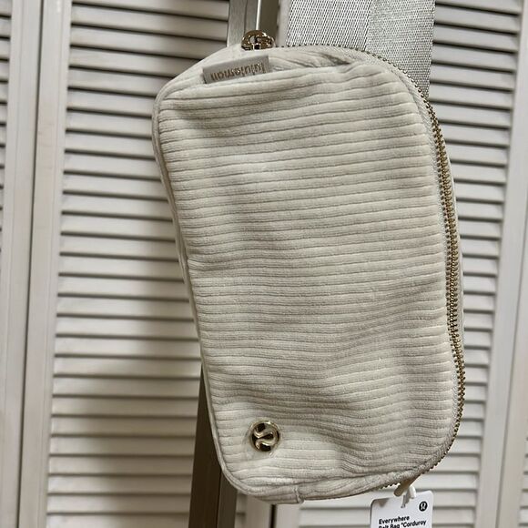 Everywhere belt bag - Picture 3 of 6